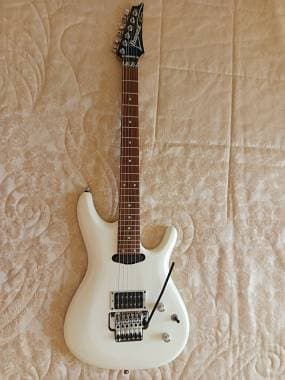 Ibanez JS140 White (Joe Satriani Signature)  Condizioni Eccellenti