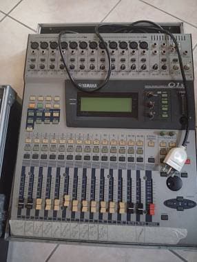 Yamaha Yamaha 01v