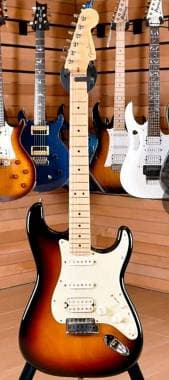 FENDER STRATOCASTER AMERICAN DELUXE (USA)