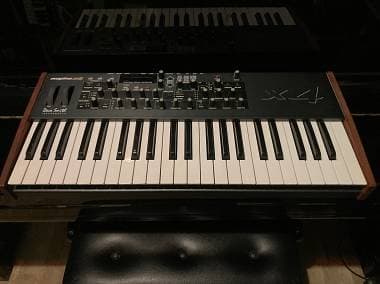 Dave Smith Instruments Mopho X4