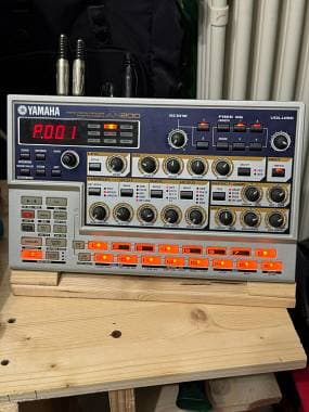 Yamaha AN200