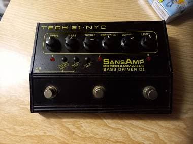 Tech 21 Sansamp programmable bass driver di