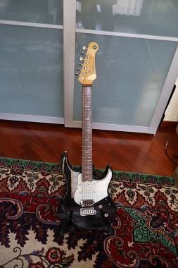 Yamaha Pacifica Professional Black Metallic