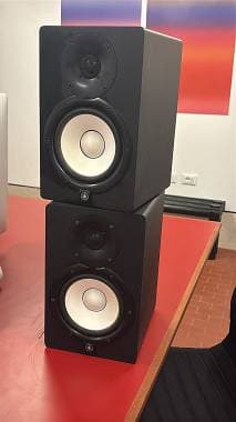 Yamaha Hs7