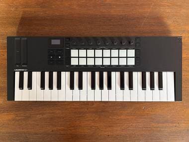 Novation Launchkey Mini 37 MK4