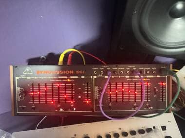 Behringer Syncussion Sy-1