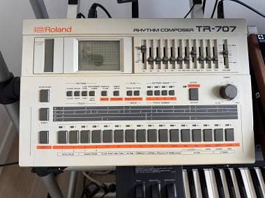 Roland Tr707