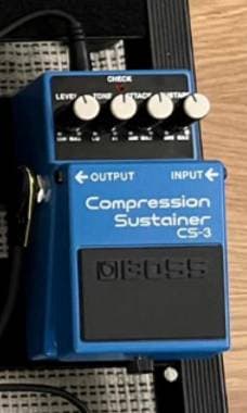 Boss Compressor CS3 a Milano con scatola