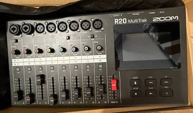 Zoom R20 MultiTrak