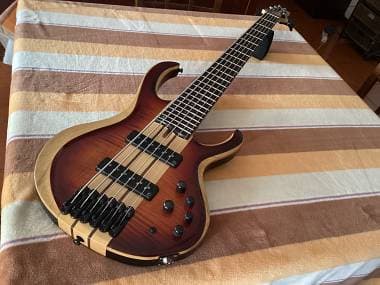 Ibanez BTB20Th anniversary 6 corde immacolato !!