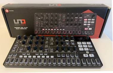IK Multimedia Uno Synth Pro X