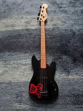 Squier by Fender Bronco Bass Black