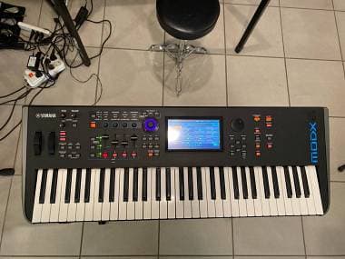 Yamaha MODX6 WORKSTATION 61 TASTI (BORSA OMAGGIO) SPEDIZIONE GRATIS