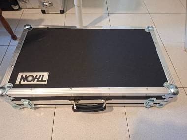 Thon Case Behringer MonoPoly mai usato