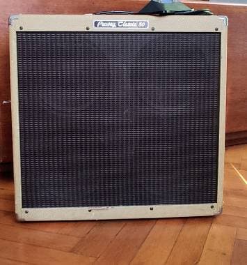 Peavey Classic 50 4x10 Fender