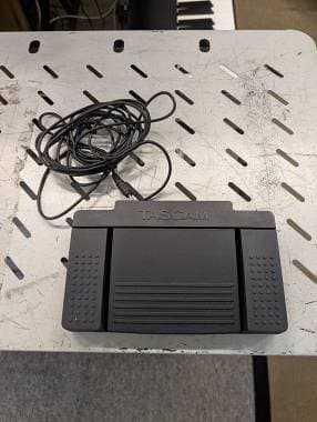 Tascam RC-3F