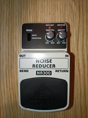 Behringer NR300, noise reducer vendo