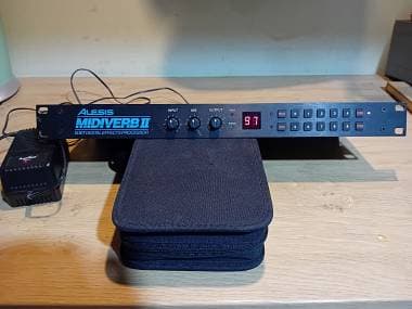 Alesis Midiverb 2