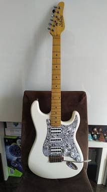 Schecter Diamond Series HSH 2010 Stratocaster