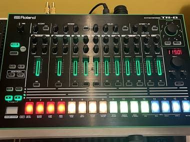 Roland TR8 con espansione 7X7 ( 606 )