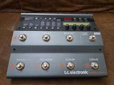 Pedaliera multieffetto TC Electronic nova system
