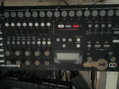 Elektron Analogo four