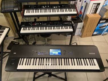 Korg NAUTILUS 73 WORKSTATION 73 TASTI CON FLIGHT CASE (SPEDIZIONE GRATIS)