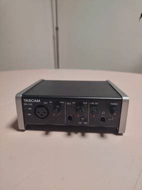 Tascam 2x2 - Scheda audio