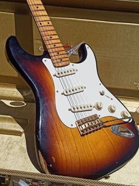 Fender Custom Shop LTD 1957 Relic Stratocaster 2 Color Sunburst