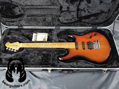 Music Man Luke III HSS Ltd  Violin Burst  PDN