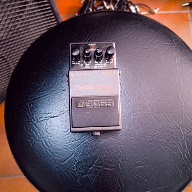 Boss MT-2 METAL ZONE