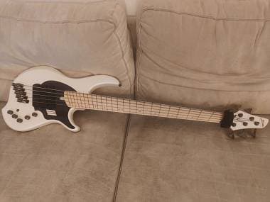 Dingwall NG3 5 Corde