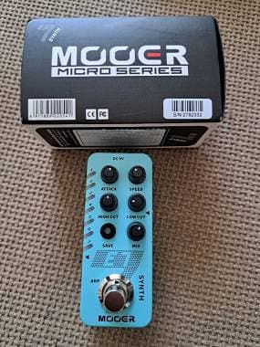 Mooer E 7 SYNTH