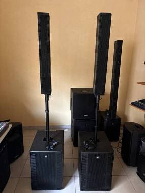 RCF Evox 12 (COPPIA CON COVER) SISTEMA AMP. LINE ARRAY 1400W CAD. SPED. GRATIS