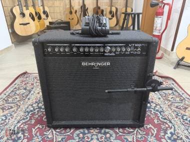 BEHRINGER VT100FX Virtube