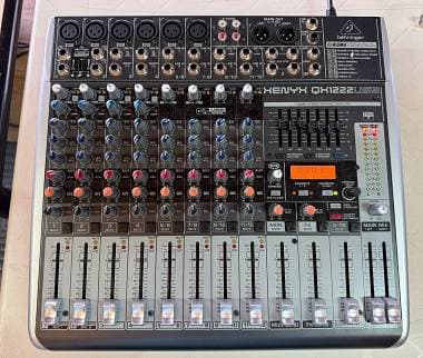 Behringer Xenyx qx1222usb