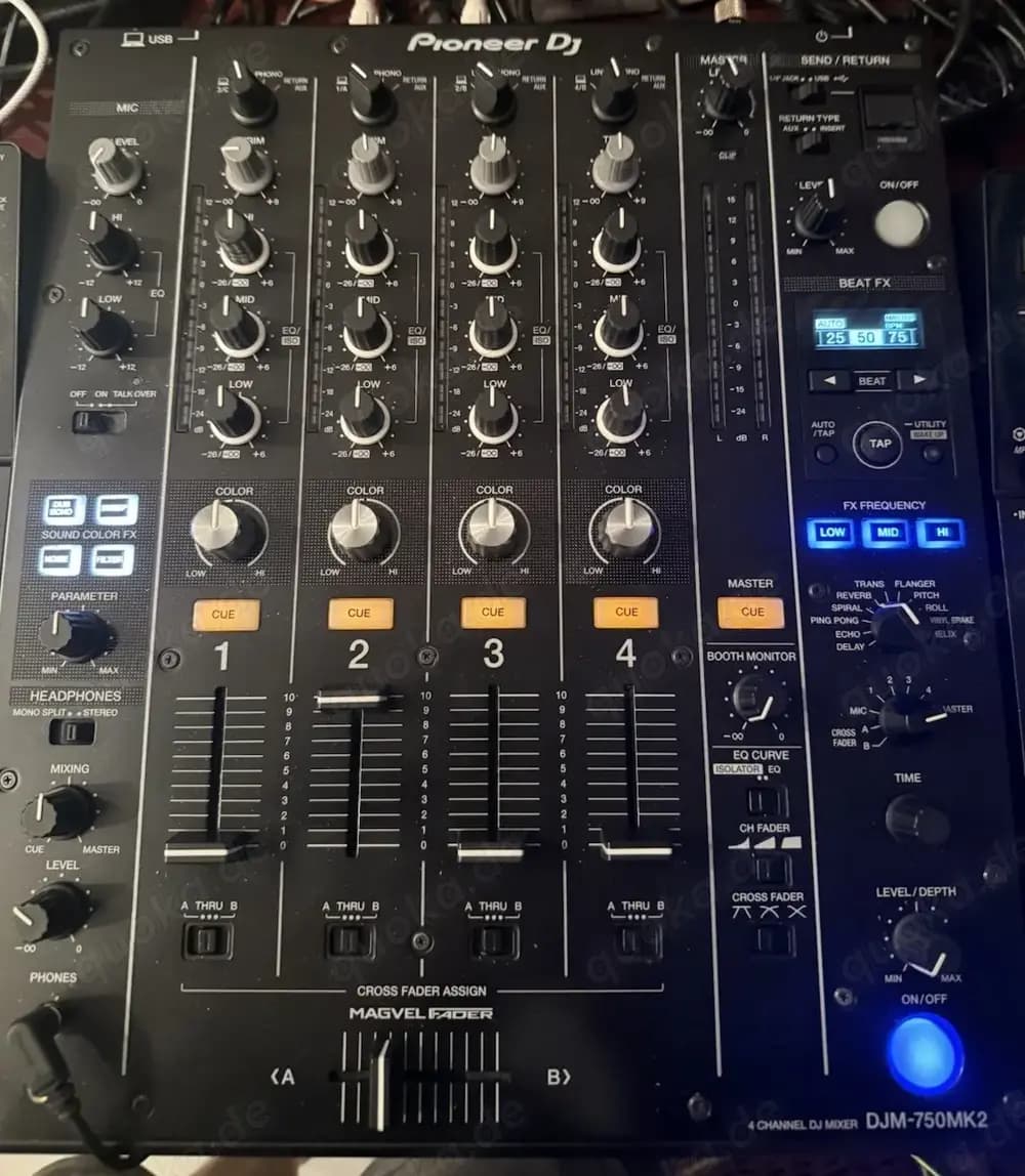Pioneer DJ DJM 750 MK2 wie Neu