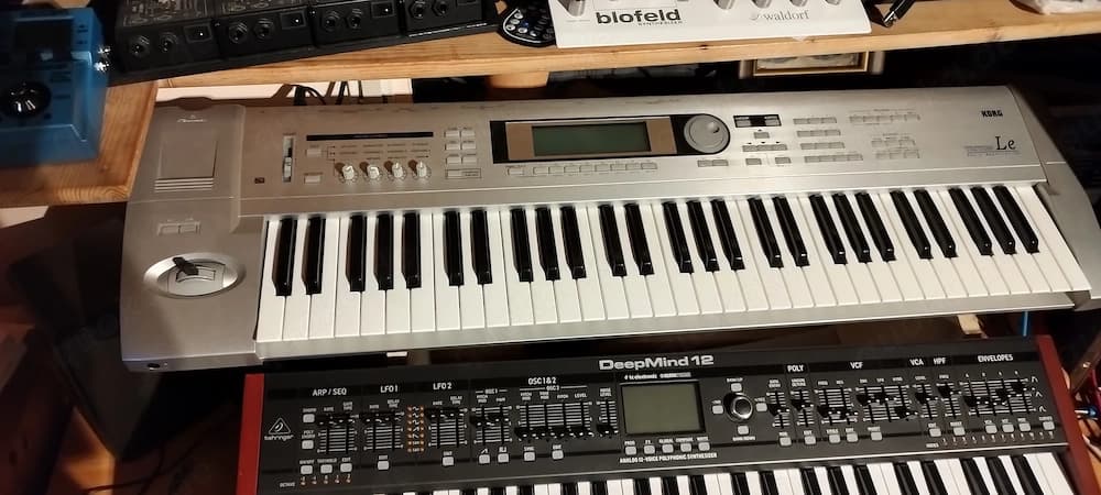 Korg Triton le