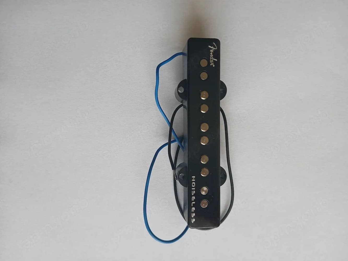 Fender Jazzbass 5 Noiseless Bridge.