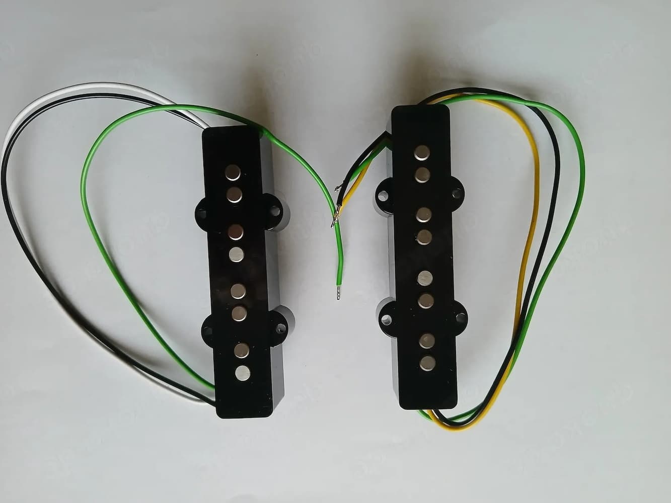 Jazzbass Splitcoil Set. ALNICO 5.