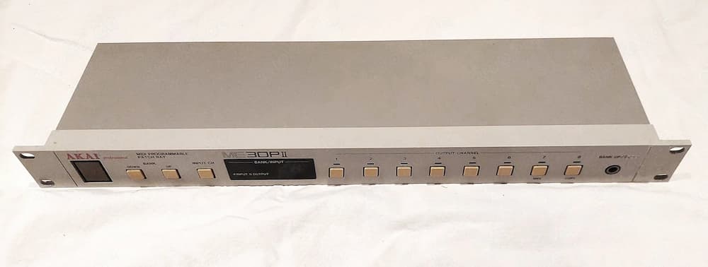 Akai me30p ii midi patchbay