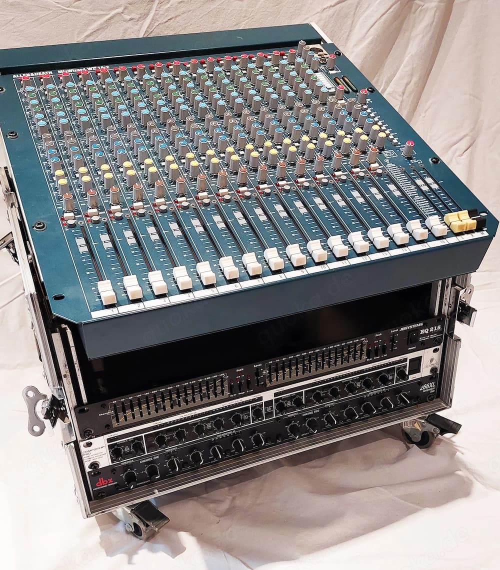 Allen&Heath WZ3 16:2 im Rollcase plus zwei Compressoren und EQ
