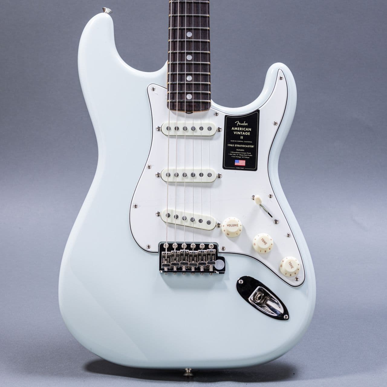 Fender American Vintage II 1965 Stratocaster 2025, Sonic Blue