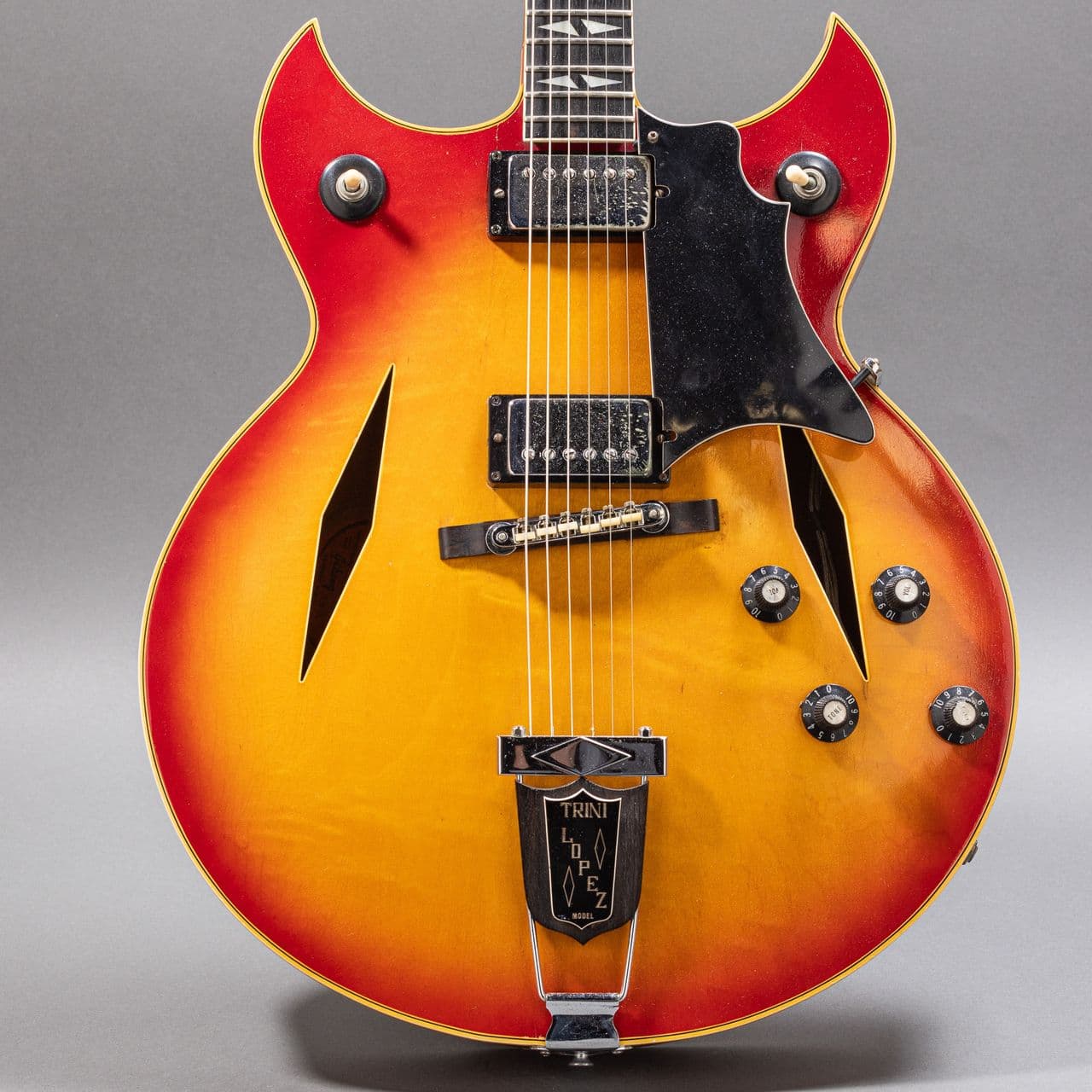 Gibson Trini Lopez Custom 1968, Cherry Sunburst