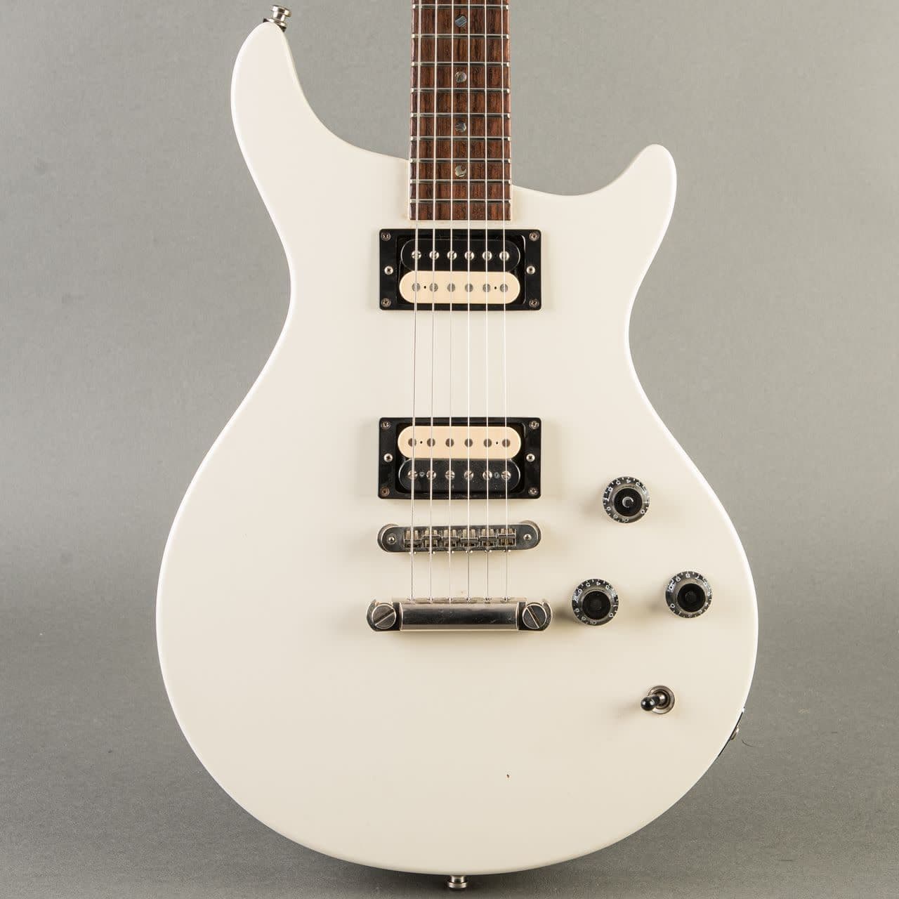 Baker BJ 2000s, White