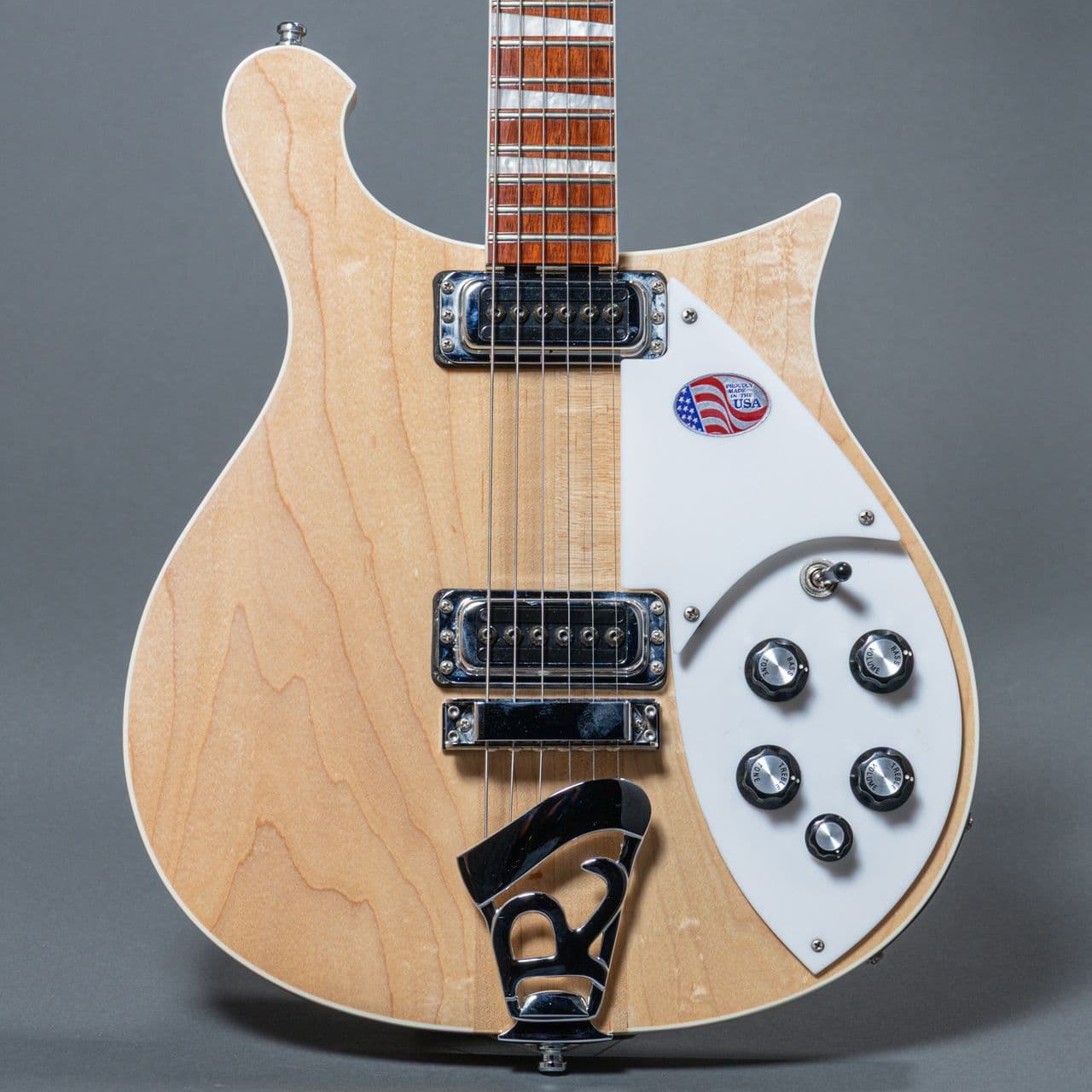Rickenbacker 620 2018, Mapleglo