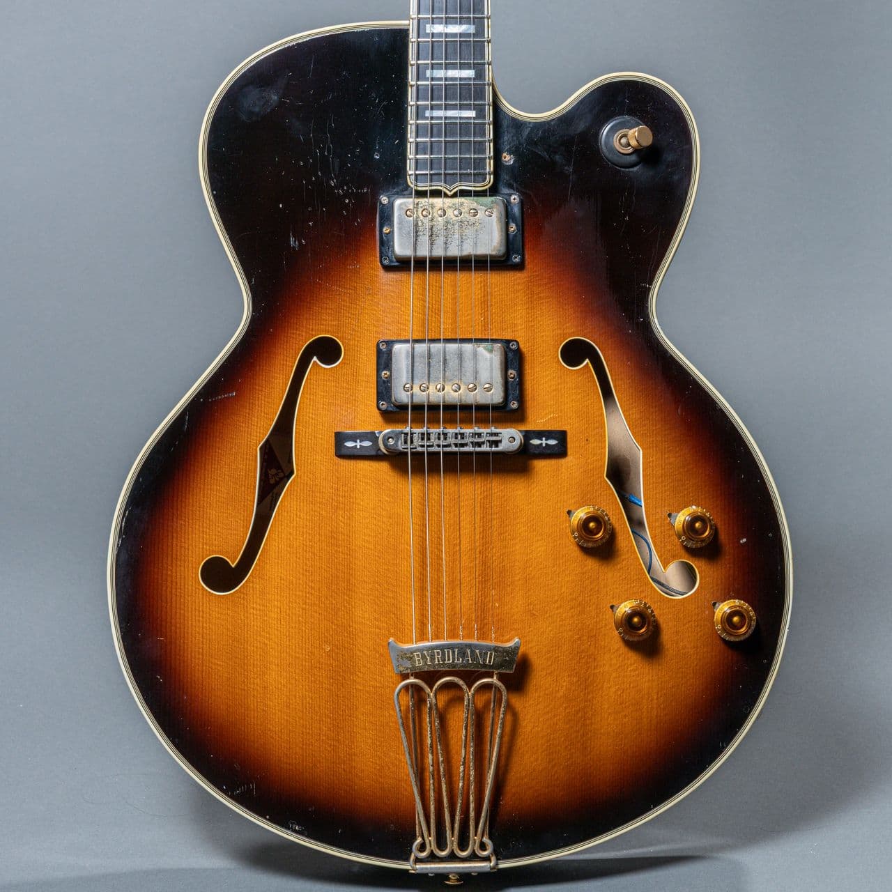 Gibson Byrdland 1975, Sunburst