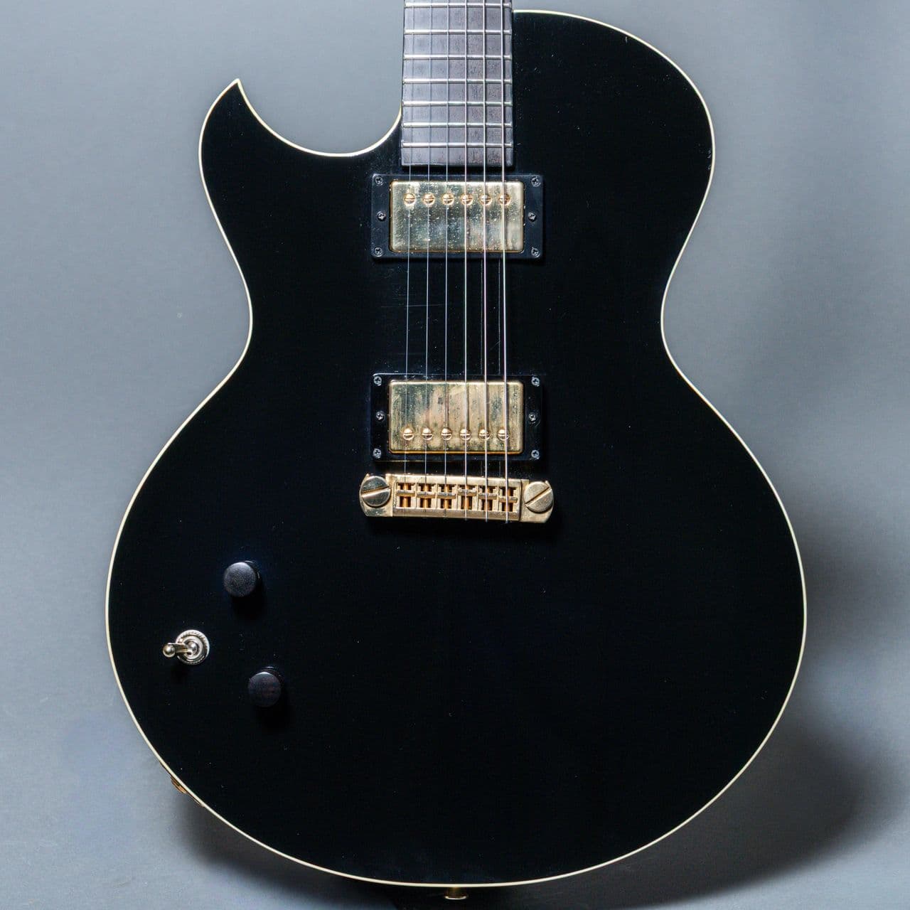 Benedetto Benny 2009, Black