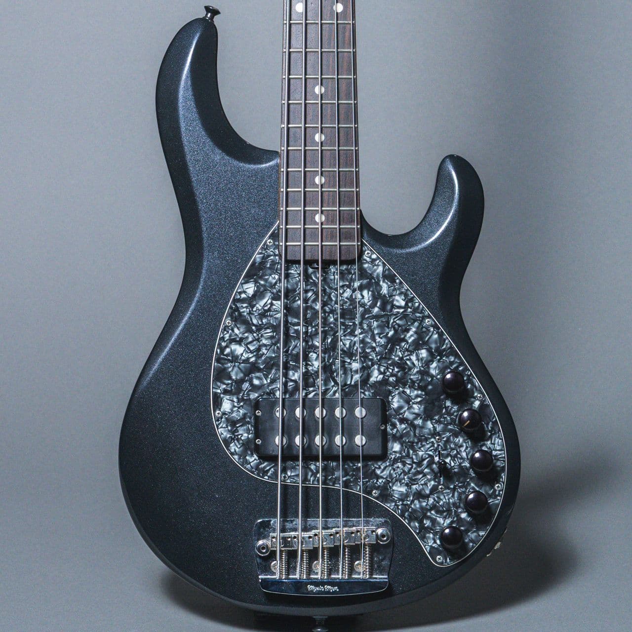 Music Man Stingray Piezo 5 String 2011, Black Metallic