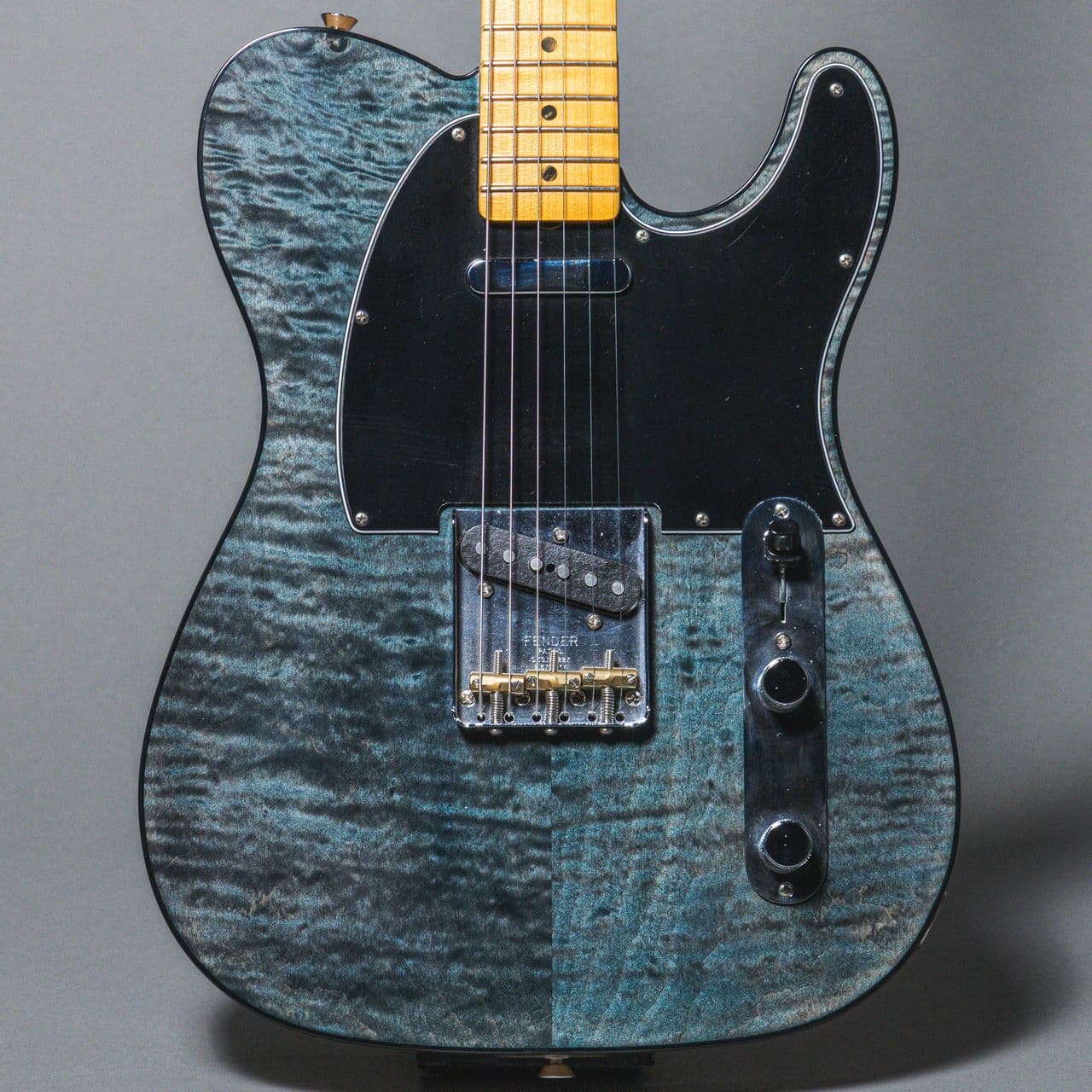 Fender Rarities Quilt Maple Top Telecaster 2019, Blue Cloud